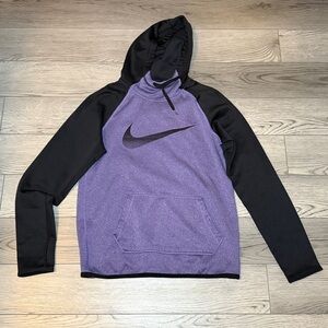 Nike Therma Fit Women's Training Fleece Pullover Hoodie Sweatshirt Small Ladies